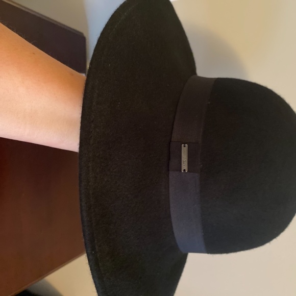 Roxy Wide brimmed hat - Picture 3 of 4